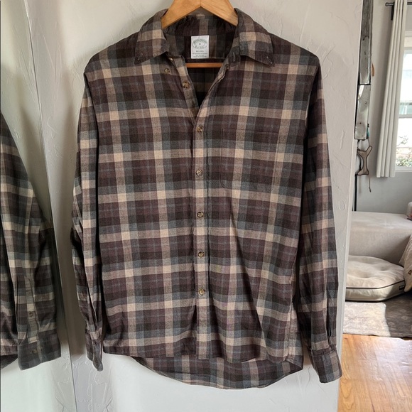 100% Cotton Brooks Brothers  Brown and Tan Plaid Men's button up long sleeve - Picture 1 of 3